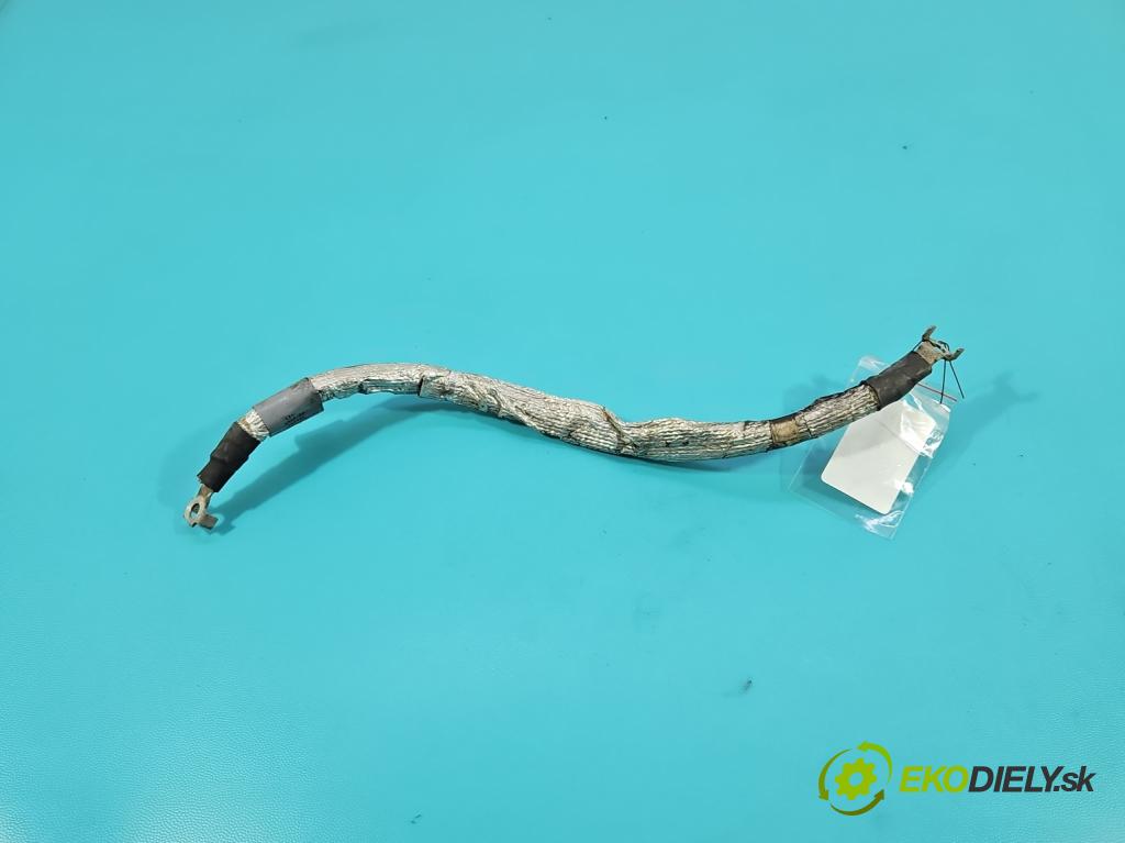 Jaguar XF II X260 2015- 3.0 V6 340KM: automatic 250 kW 2995 cm3 4- Zväzok: ostatné GX63-F260145-AA