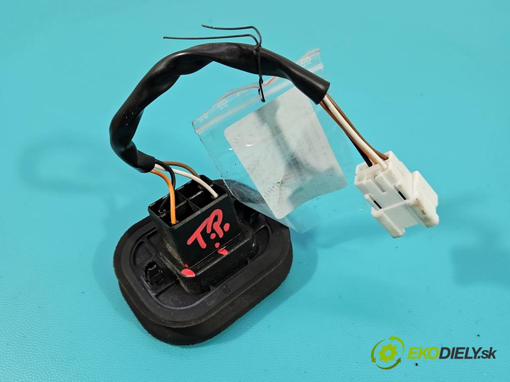 Renault Express 1.5 dci 95 HP manual 70 kW 1461 cm3 5- Zväzok: dvere zadné pravých 252167192R