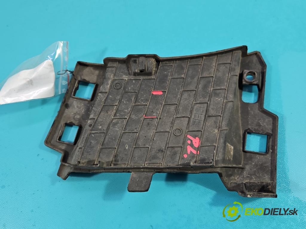 Renault Express 1.5 dci 95 hp manual 70 kW 1461 cm3 5- kryt plastová 628174167R