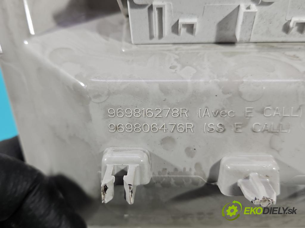Renault Express 1.5 dci 95 HP manual 70 kW 1461 cm3 5- svetlo / reflektor interiéra 969816278R