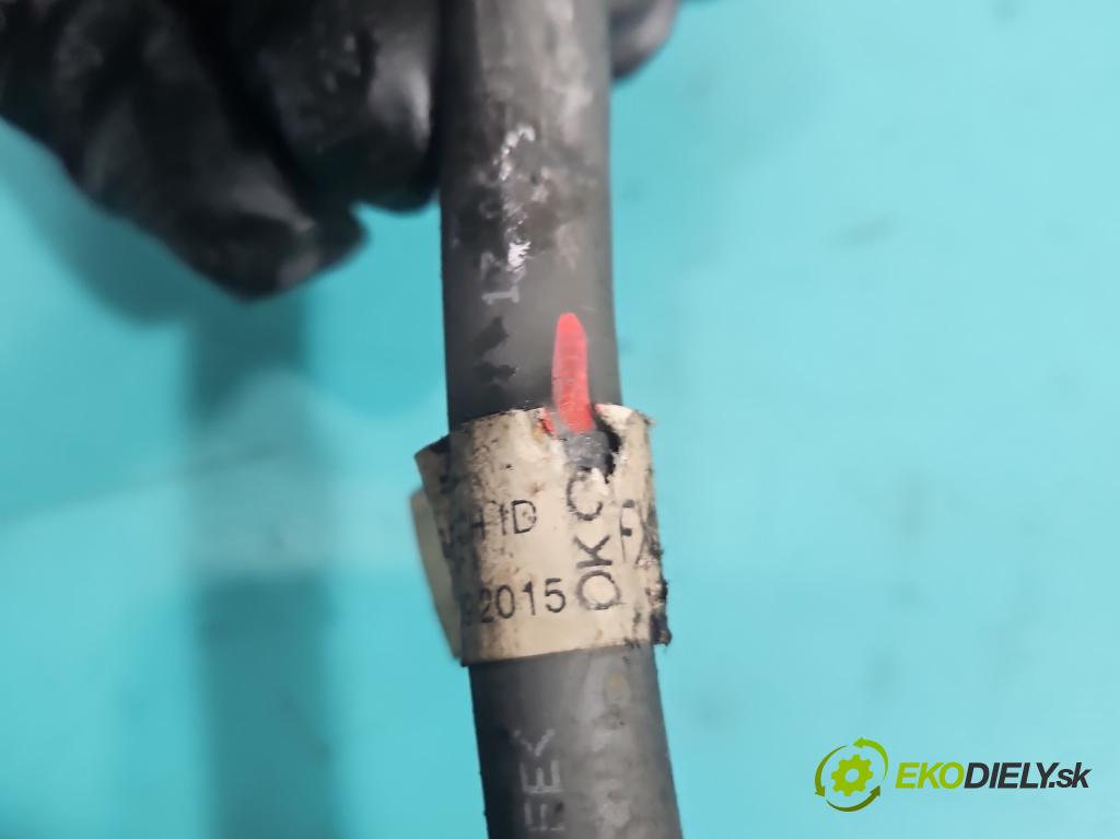 Jaguar XF II X260 2015- 3.0 V6 340KM automatic 250 kW 2995 cm3 4- trubka palivový