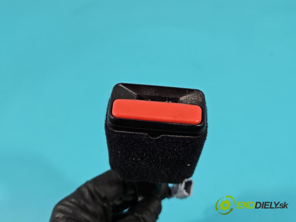 Renault Express 1.5 dci 95 HP manual 70 kW 1461 cm3 5- pas bezpečnosť: predné ľavý 648478900C