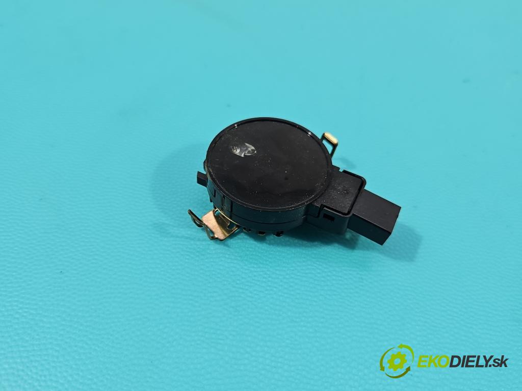 Renault Express 1.5 dci 95 HP manual 70 kW 1461 cm3 5- snímač déšť: 285358802R (Snímač dažďa)