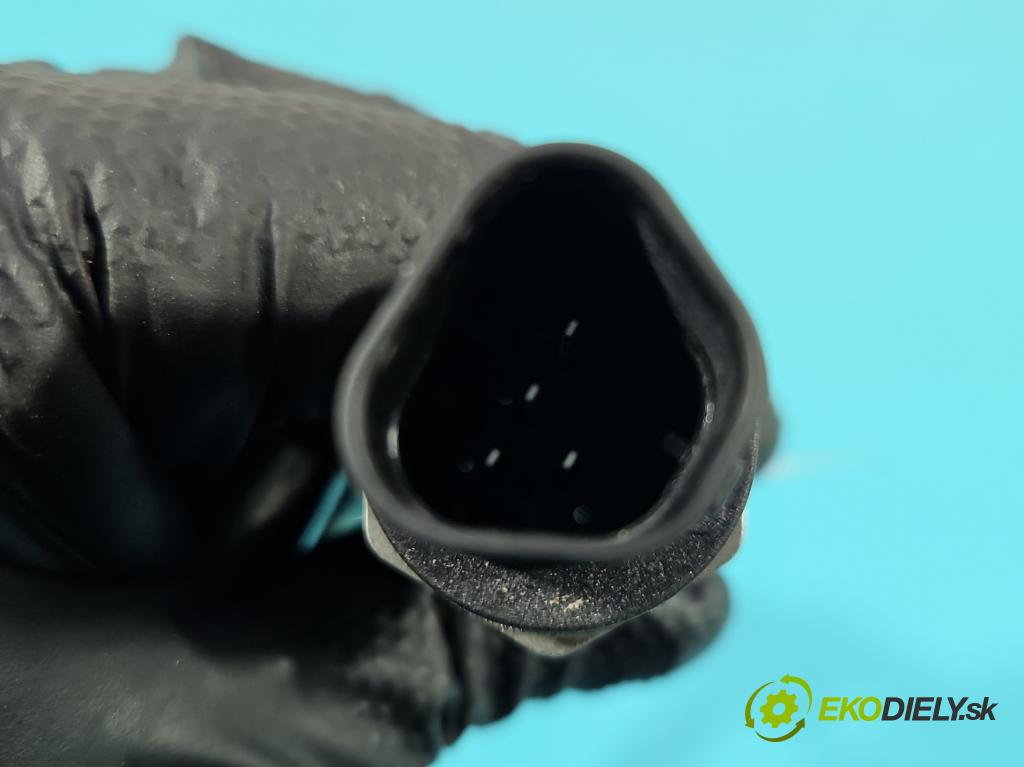 Jaguar XF II X260 2015- 3.0 V6 340KM: automatic 250 kW 2995 cm3 4- lišta vstrekovacia 0261555163 (Vstrekovacia lišta)