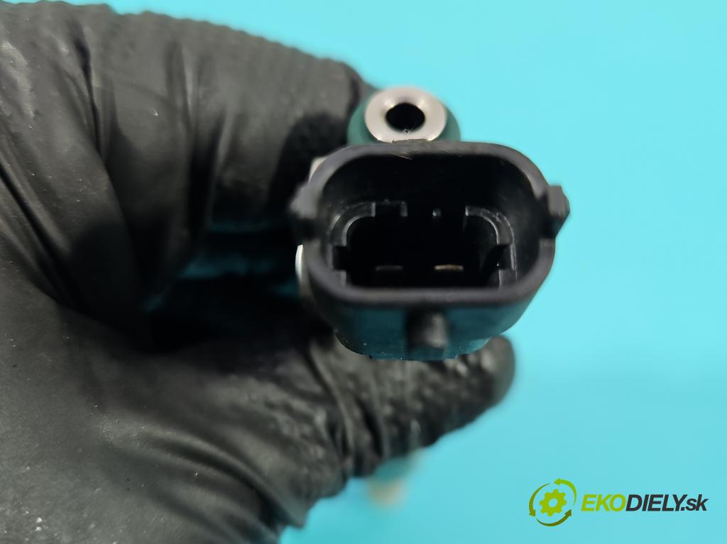 Jaguar XF II X260 2015- 3.0 V6 340KM: automatic 250 kW 2995 cm3 4- vstrek 0261500297 (Vstrekovač paliva)