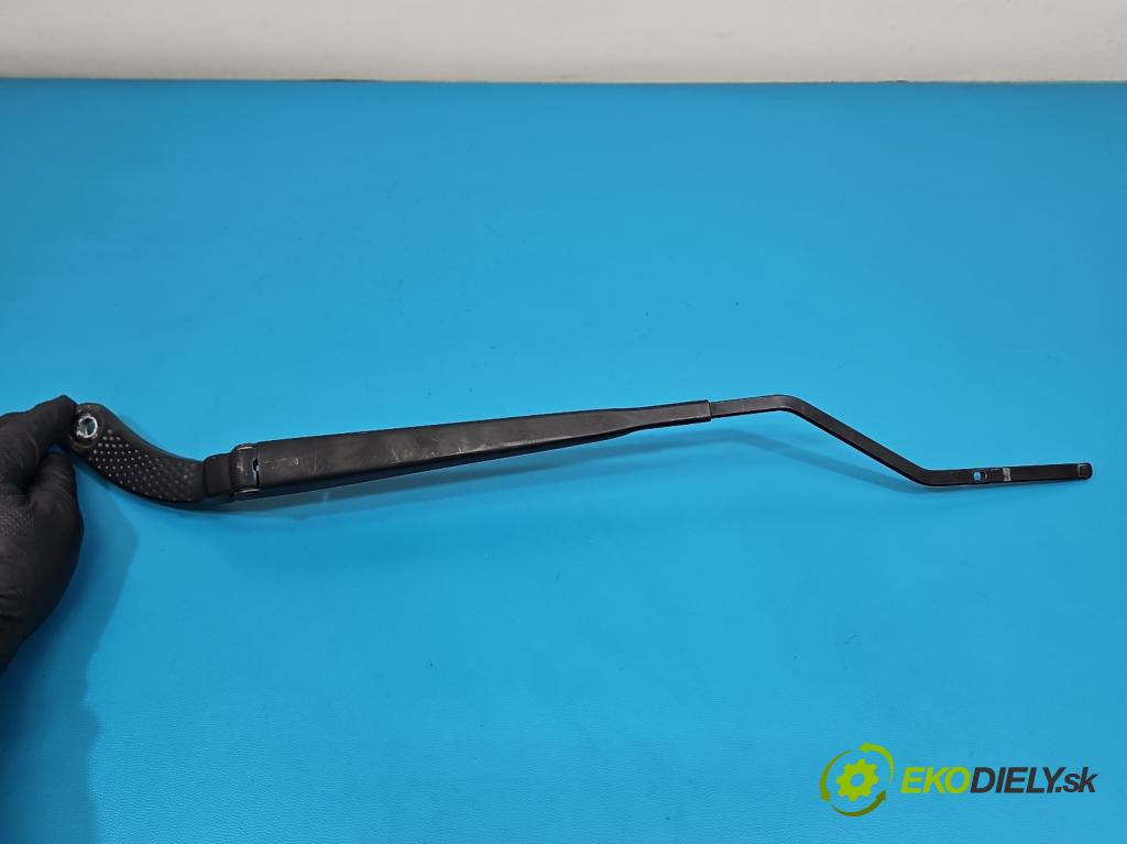 Renault Clio IV 2012-2020 1.2 16V 73 hp manual 54 kW 1149 cm3 5- rameno stěrače přední komplet 288861373R