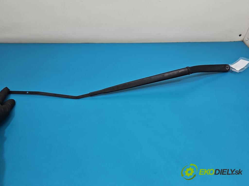 Renault Clio IV 2012-2020 1.2 16V 73 hp manual 54 kW 1149 cm3 5- rameno stěrače přední komplet 288861373R