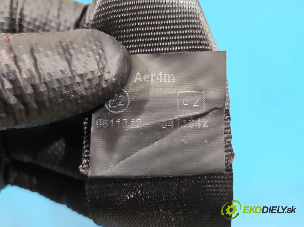 Renault Clio IV 2012-2020 1.2 16V 73 HP manual 54 kW 1149 cm3 5- pas bezpečnosť: zadné ľavý 888419629R