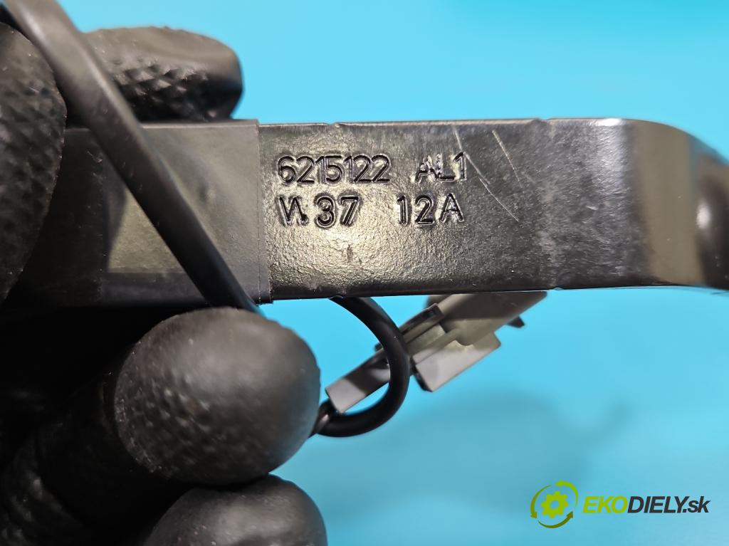 Renault Clio IV 2012-2020 1.2 16V 73 HP manual 54 kW 1149 cm3 5- pas bezpečnosť: predné ľavý 868854729R