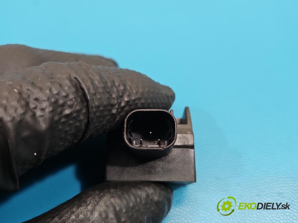 Vw Golf IV 1997-2003 1.4 16V 75 HP manual 55 kW 1390 cm3 5- snímač ESP