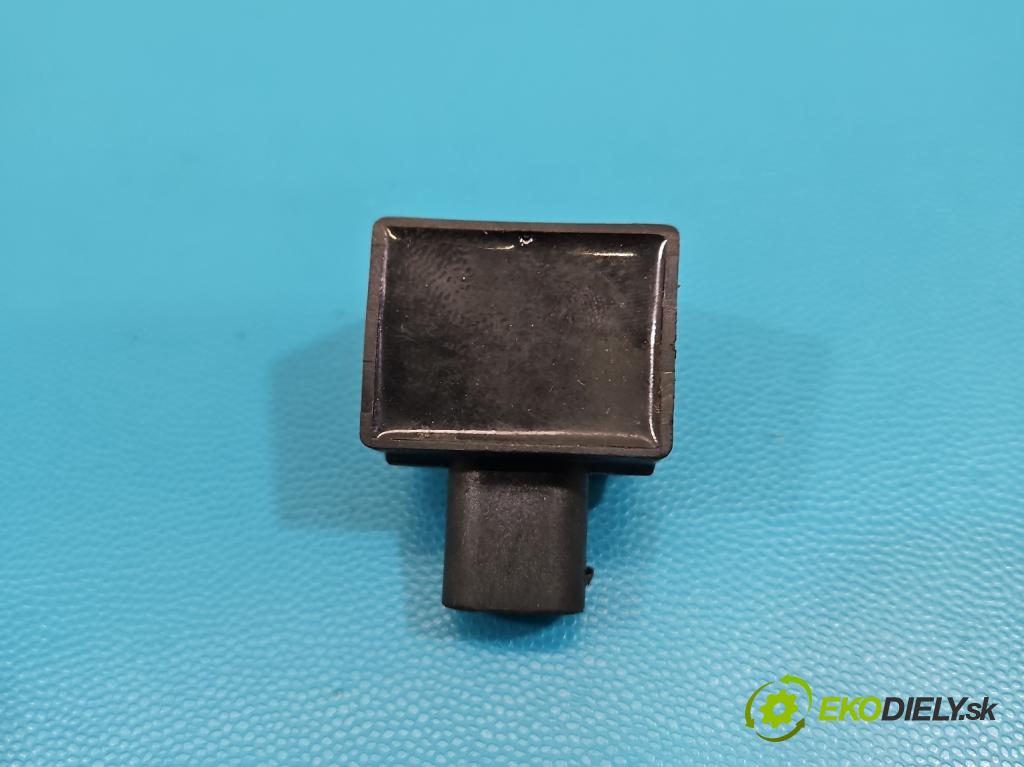 Vw Golf IV 1997-2003 1.4 16V 75 HP manual 55 kW 1390 cm3 5- snímač ESP