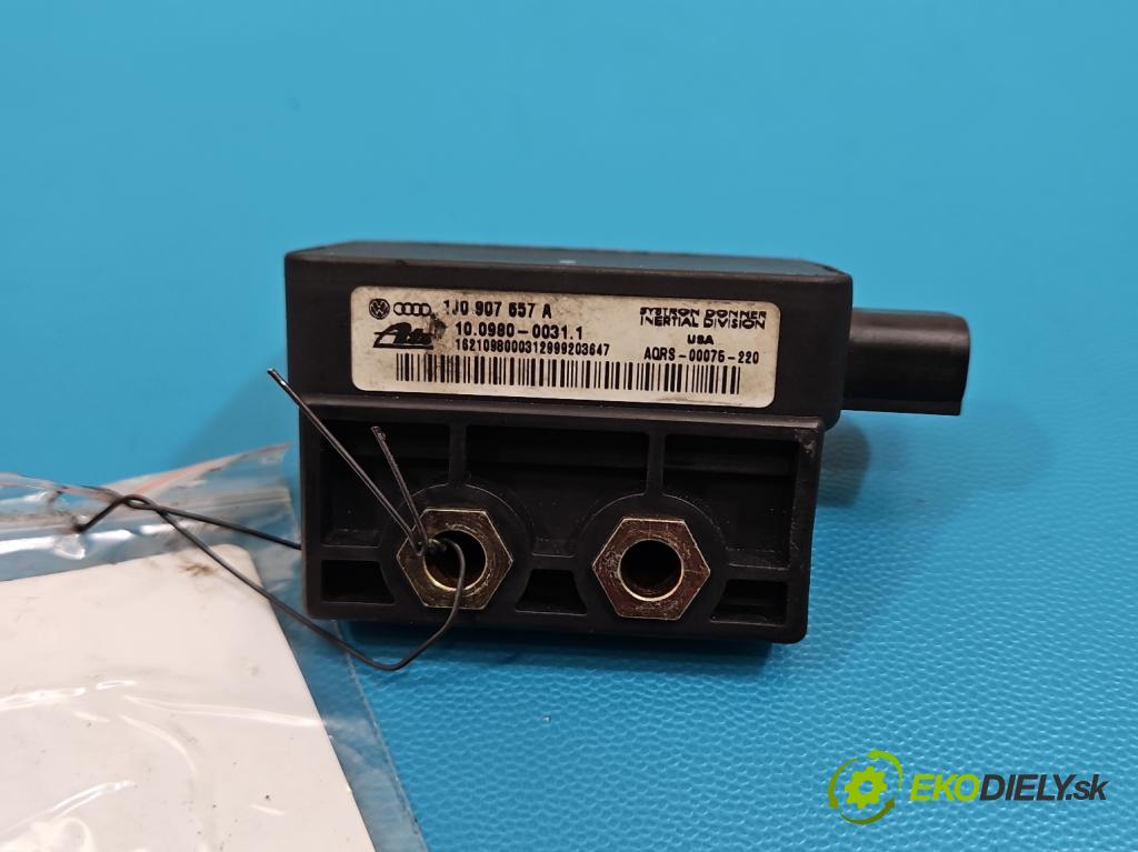 Vw Golf IV 1997-2003 1.4 16V 75 HP manual 55 kW 1390 cm3 5- snímač ESP 1J1907637A