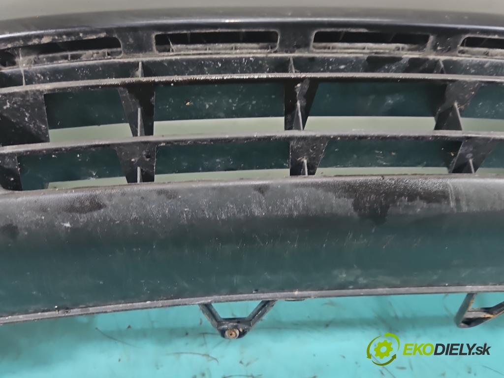 Vw Touran I 2003-2015 2.0 tdi 160 HP manual 118 kW 1968 cm3 5- nárazník predné  (Kľučka dverí ostatné)