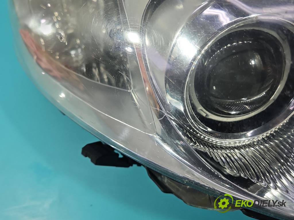 Toyota Auris I 2006-2013 2.0 D4D 126 HP manual 93 kW 1998 cm3 5- Reflektor: pravý  (Svetlo predné pravé)
