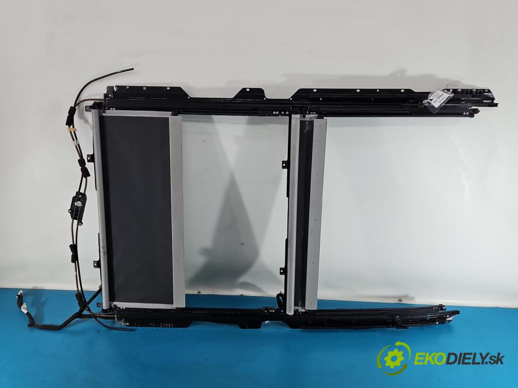 Kia Sportage III 2010-2015 2.0 crdi 136hp automatic 100 kW 1995 cm3 5- Střešní okno:  (Sklo karoserie)