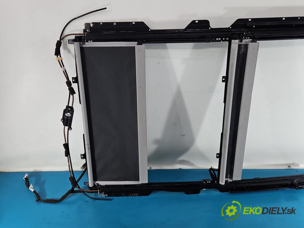 Kia Sportage III 2010-2015 2.0 crdi 136hp automatic 100 kW 1995 cm3 5- Střešní okno:  (Sklo karoserie)