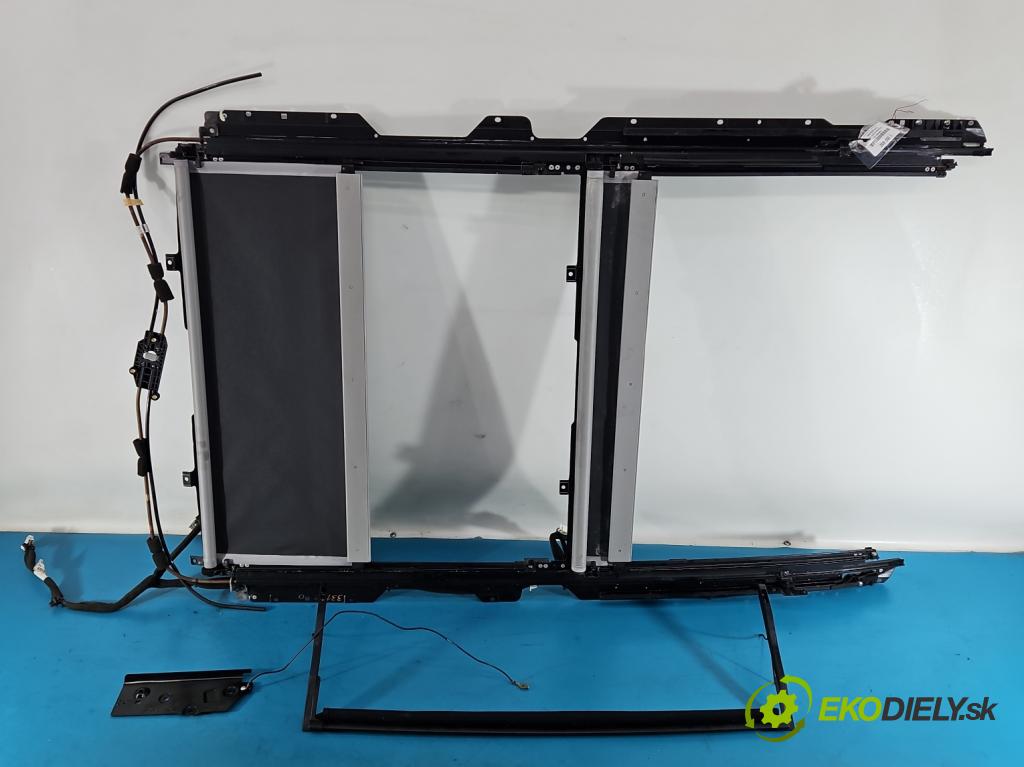 Kia Sportage III 2010-2015 2.0 crdi 136hp automatic 100 kW 1995 cm3 5- Střešní okno:  (Sklo karoserie)