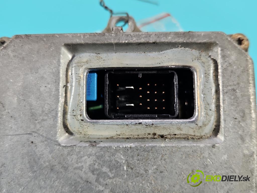 Vw Touran I 2003-2015 2.0 tdi 160 HP manual 118 kW 1968 cm3 5- střídač: xenon 1307329090 (Riadiaca jednotka xenónu)