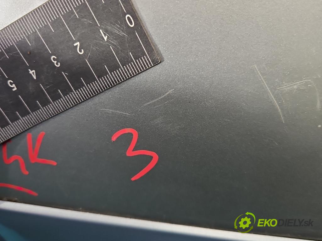 Toyota Auris I 2006-2013 2.0 D4D 126 HP manual 93 kW 1998 cm3 5- zadna kufor  (Kapota zadná (kufor))