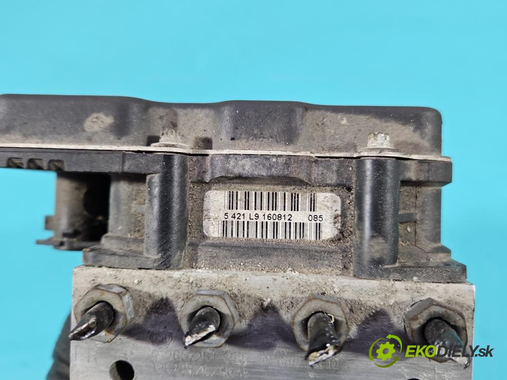 Nissan Qashqai I J10 2006-2013 1.6 16V 117 HP manual 86 kW 1598 cm3 5- čerpadlo abs 0265951743 (Pumpa ABS)