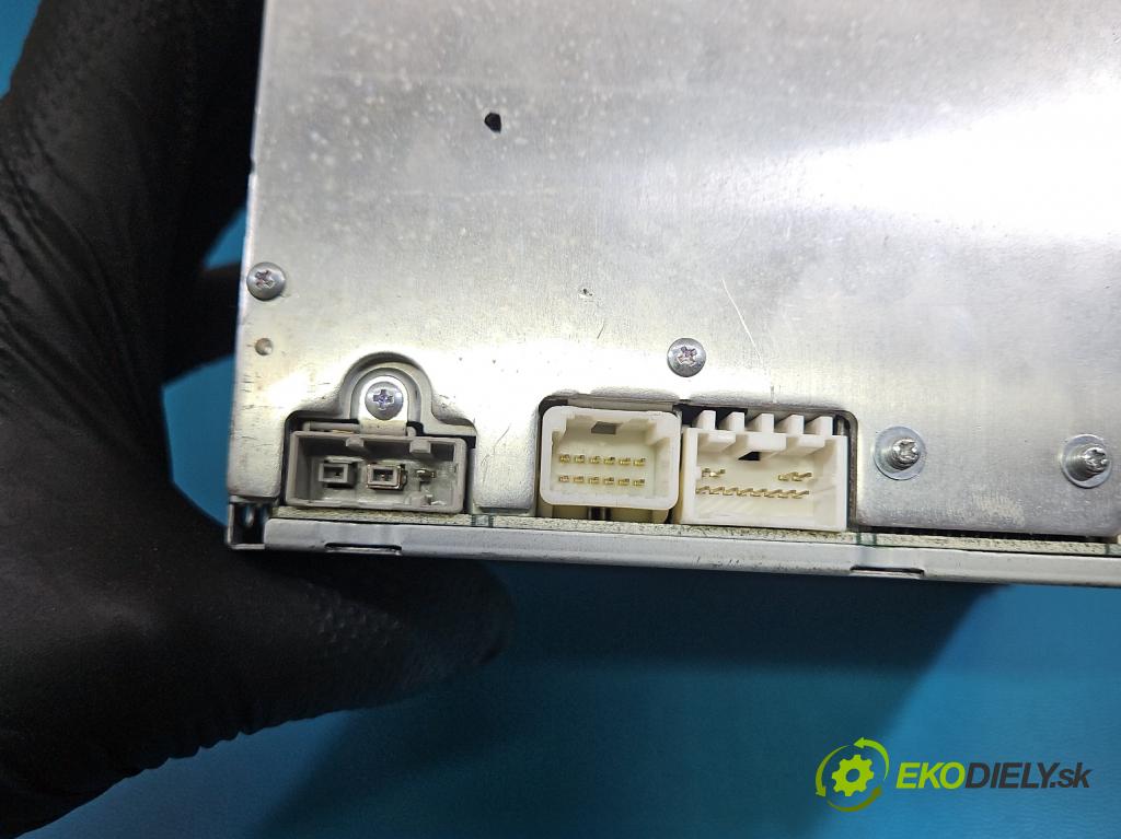 Nissan Qashqai I J10 2006-2013 1.6 16V 117 HP manual 86 kW 1598 cm3 5- Radio originál 28184JD45A