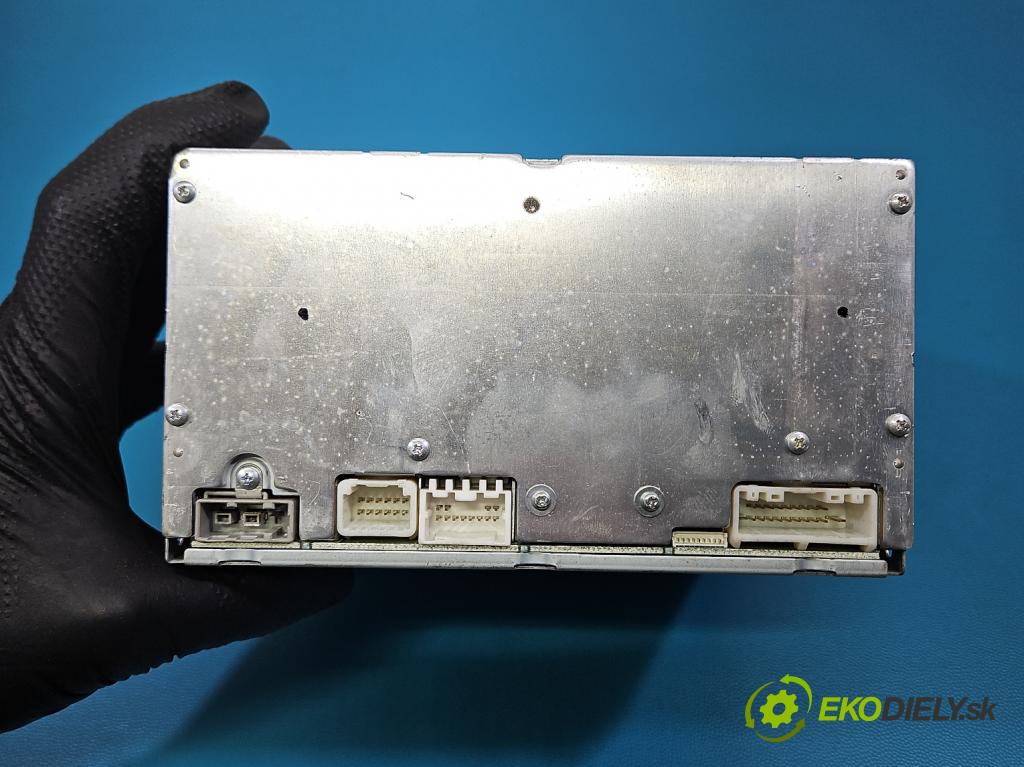 Nissan Qashqai I J10 2006-2013 1.6 16V 117 HP manual 86 kW 1598 cm3 5- Radio originál 28184JD45A