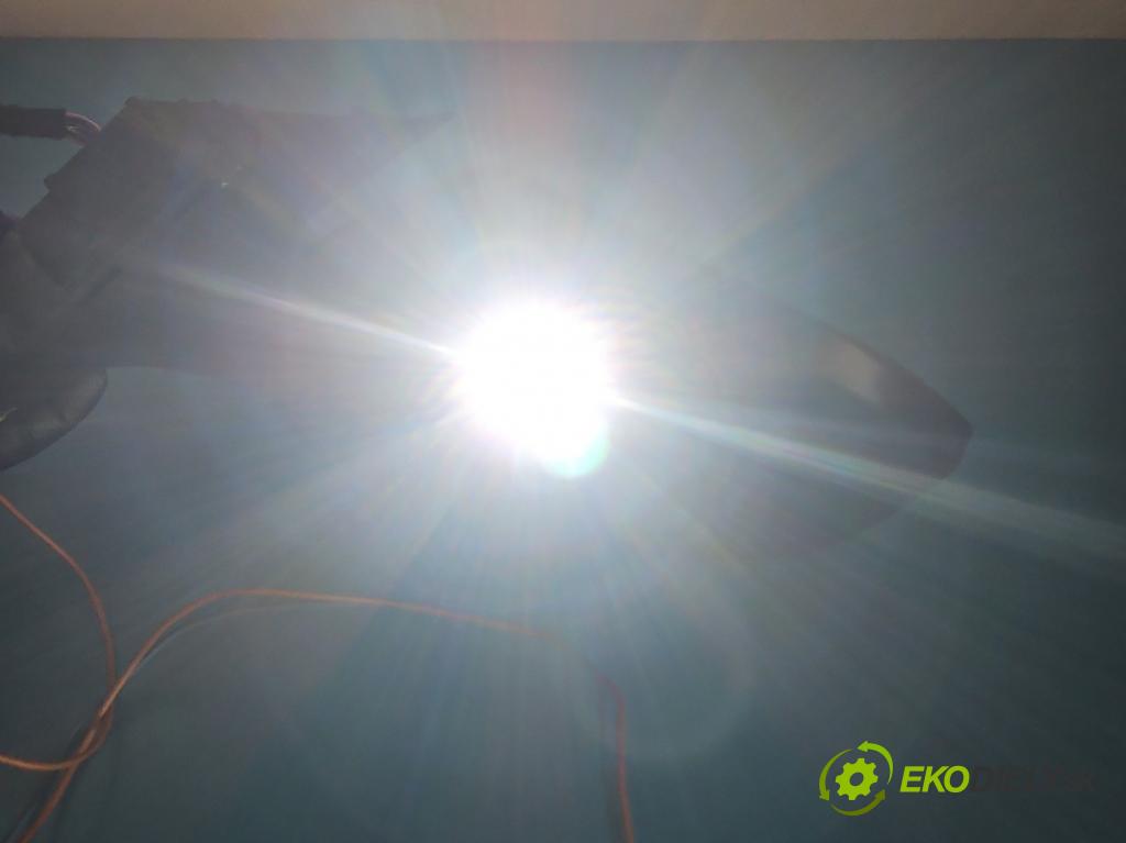 Peugeot 3008 II 2016-2023 1.5 hdi 131 HP automatic 96 kW 1499 cm3 5- zrkadlo pravé  (Kľučka dverí ostatné)