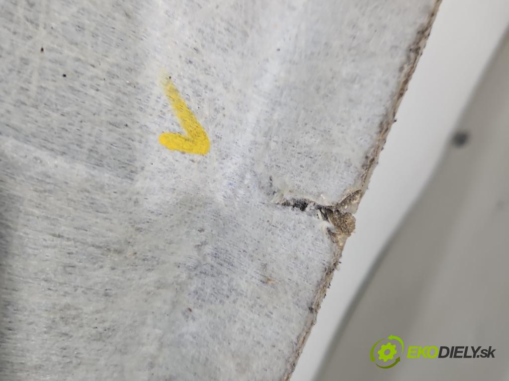 Peugeot 3008 II 2016-2023 materiál / JAK na foto