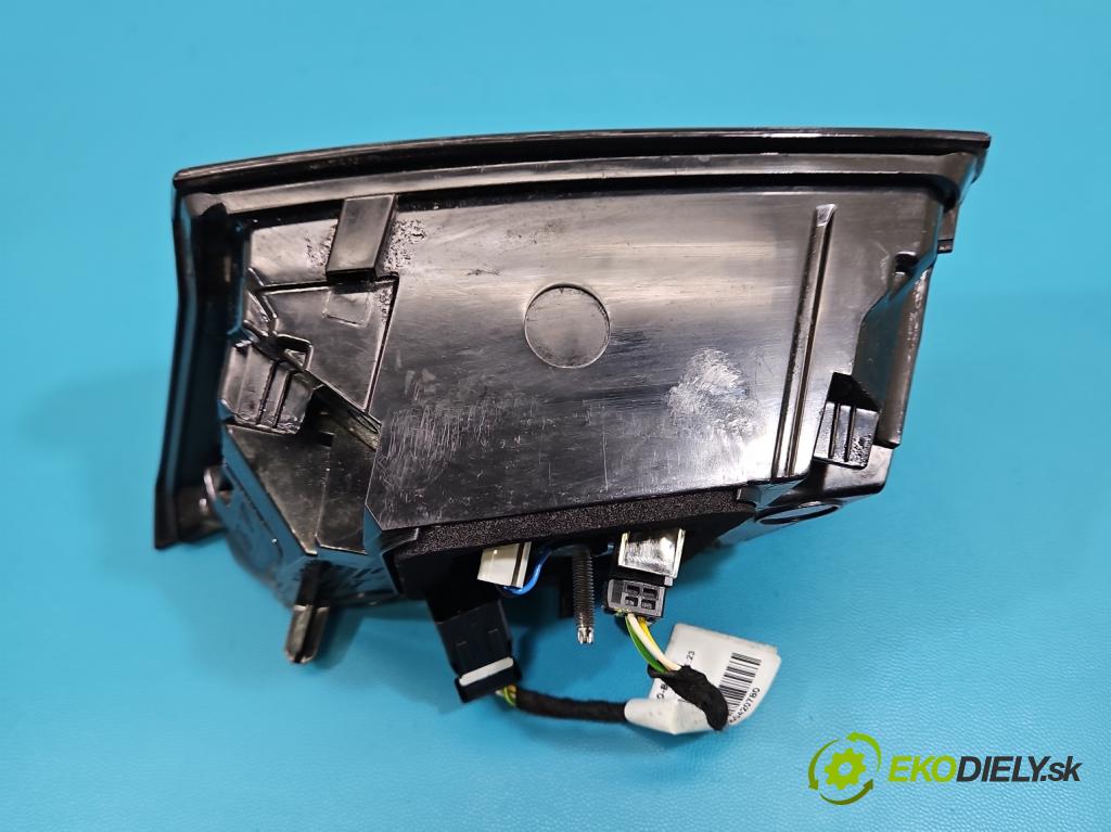 Peugeot 3008 II 2016-2023 1.5 hdi 131 HP automatic 96 kW 1499 cm3 5- svetlo / reflektor zadné ľavé 9810477880 (Kľučka dverí ostatné)