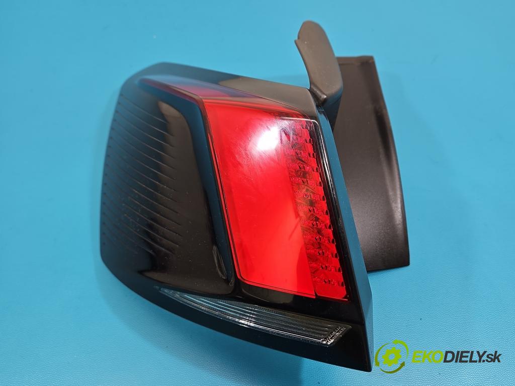 Peugeot 3008 II 2016-2023 1.5 hdi 131 HP automatic 96 kW 1499 cm3 5- svetlo / reflektor zadné ľavé 9810477180 (Kľučka dverí ostatné)