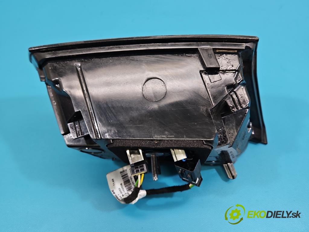 Peugeot 3008 II 2016-2023 1.5 hdi 131 hp automatic 96 kW 1499 cm3 5- světlo zadní pravé 9810477780 (Klika dveří ostatní)