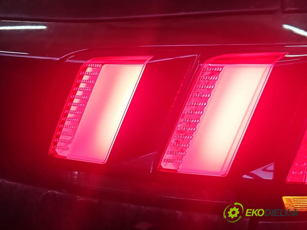 Peugeot 3008 II 2016-2023 1.5 hdi 131 hp automatic 96 kW 1499 cm3 5- světlo zadní pravé 9810477780 (Klika dveří ostatní)