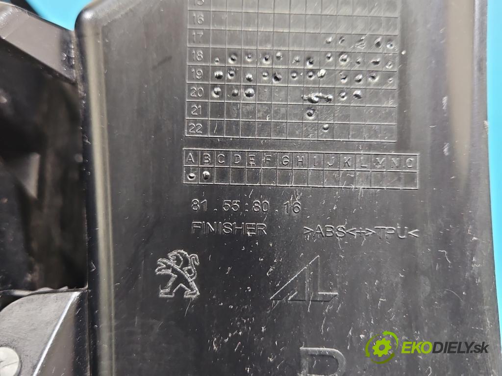 Peugeot 3008 II 2016-2023 1.5 hdi 131 HP automatic 96 kW 1499 cm3 5- svetlo / reflektor zadné pravé 9810477080 (Kľučka dverí ostatné)