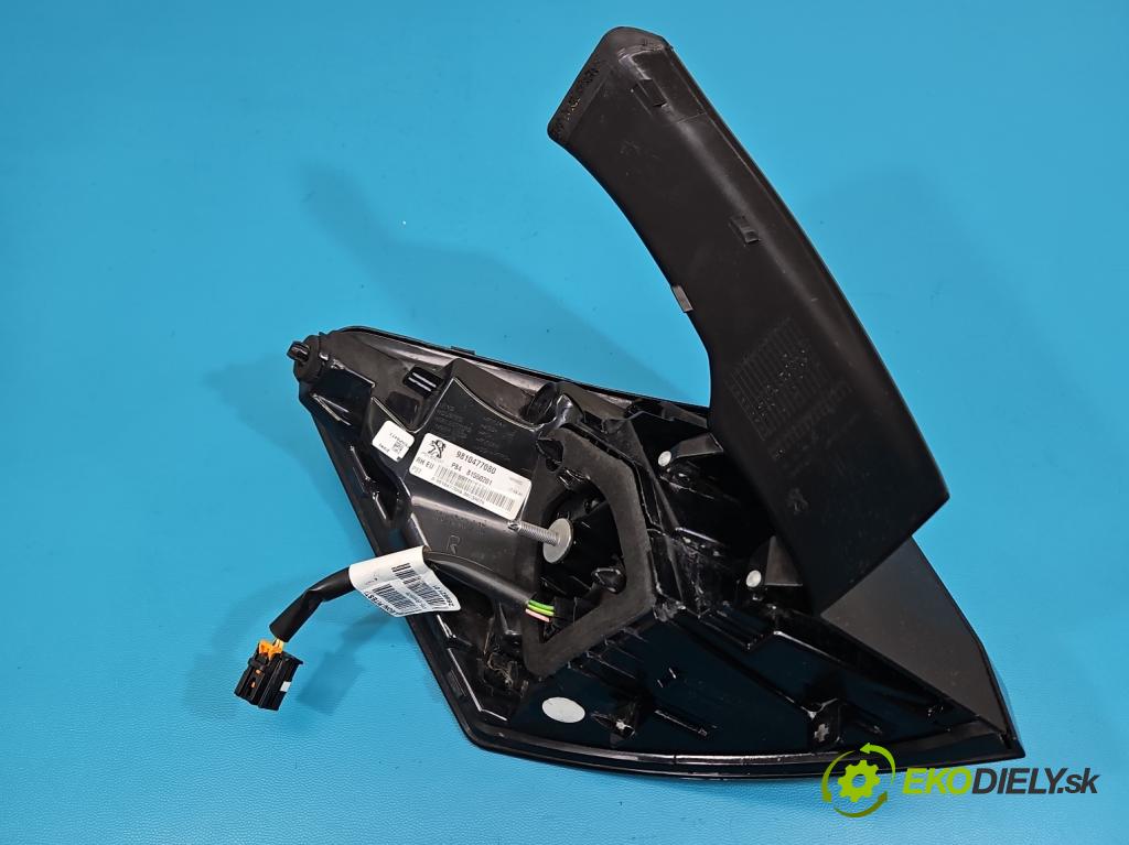 Peugeot 3008 II 2016-2023 1.5 hdi 131 HP automatic 96 kW 1499 cm3 5- svetlo / reflektor zadné pravé 9810477080 (Kľučka dverí ostatné)