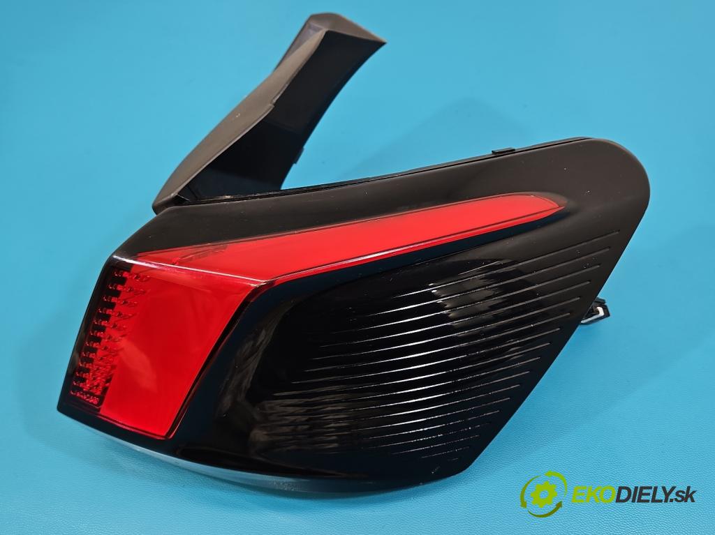 Peugeot 3008 II 2016-2023 1.5 hdi 131 HP automatic 96 kW 1499 cm3 5- svetlo / reflektor zadné pravé 9810477080 (Kľučka dverí ostatné)