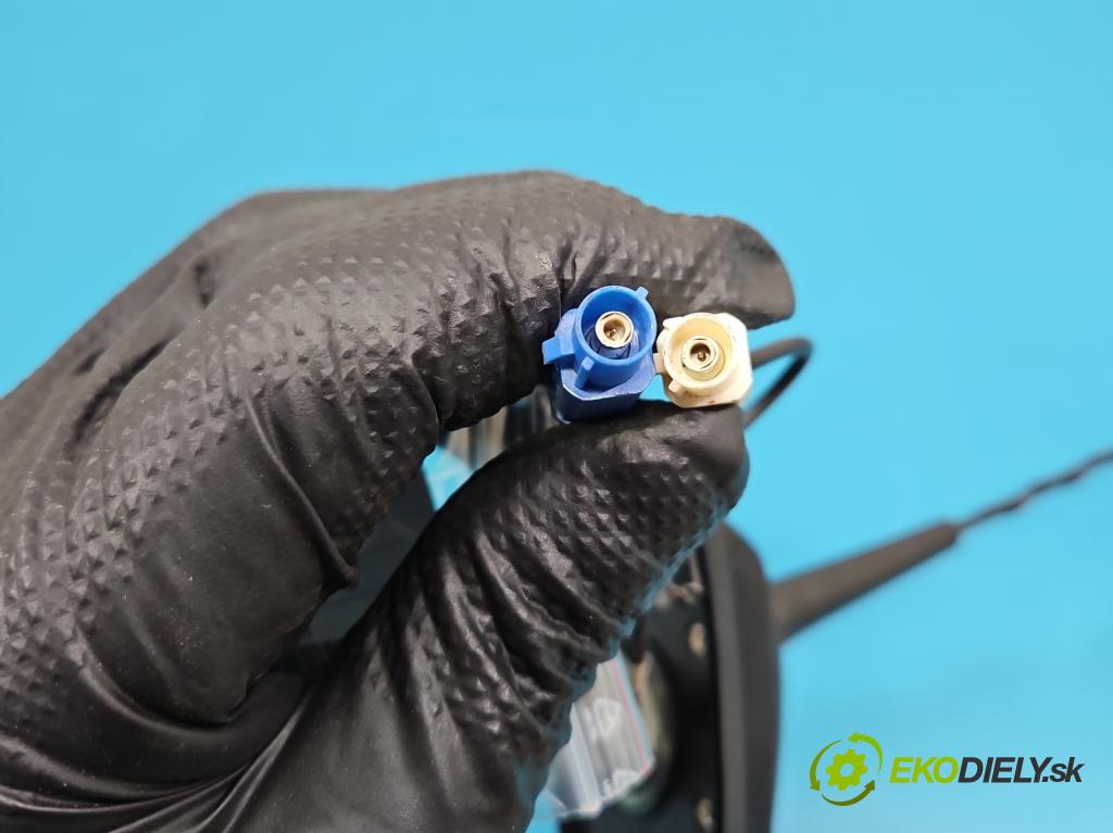 Renault Clio IV 2012-2020 1.2 16V 73 hp manual 54 kW 1149 cm3 5- Antena