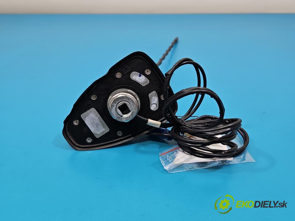 Renault Clio IV 2012-2020 1.2 16V 73 hp manual 54 kW 1149 cm3 5- Antena
