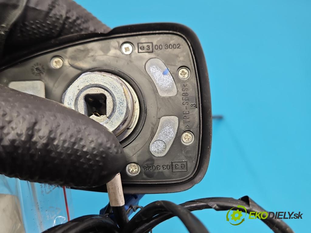 Renault Clio IV 2012-2020 1.2 16V 73 hp manual 54 kW 1149 cm3 5- Antena