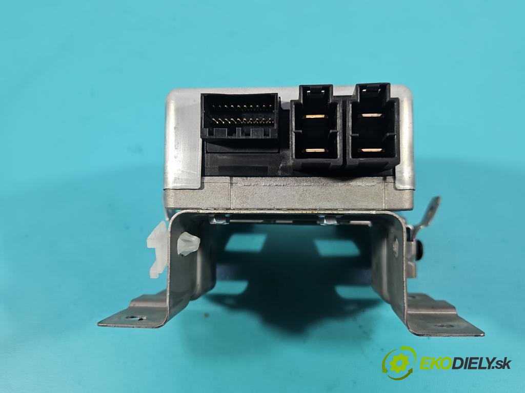 Suzuki Swift Mk6 2005-2010 1.3 16V 90 HP manual 66 kW 1328 cm3 5- riadiaca jednotka ostatné 38720-73K1