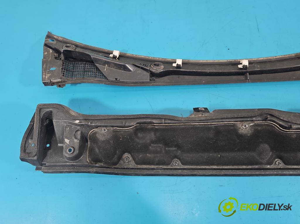 Renault Clio IV 2012-2020 1.2 16V 73 HP manual 54 kW 1149 cm3 5- torpédo 668107547R (Torpédo (plast pod čelným sklom))