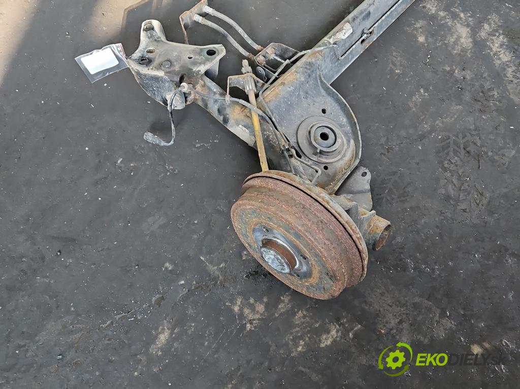 Renault Clio IV 2012-2020 1.2 16V 73 HP manual 54 kW 1149 cm3 5- zadna výstuha  (Výstuha zadná)