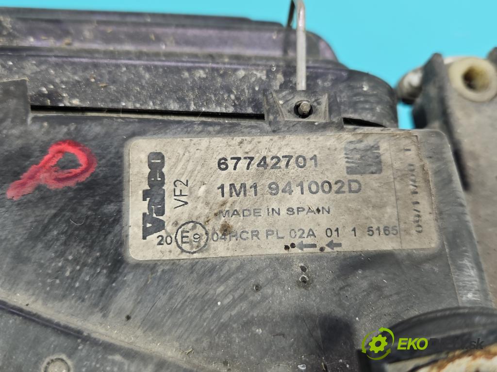 Seat Toledo II 1998-2004 1.9 tdi 110 HP manual 81 kW 1896 cm3 4- Reflektor: pravý 1M1941002D (Svetlo predné pravé)