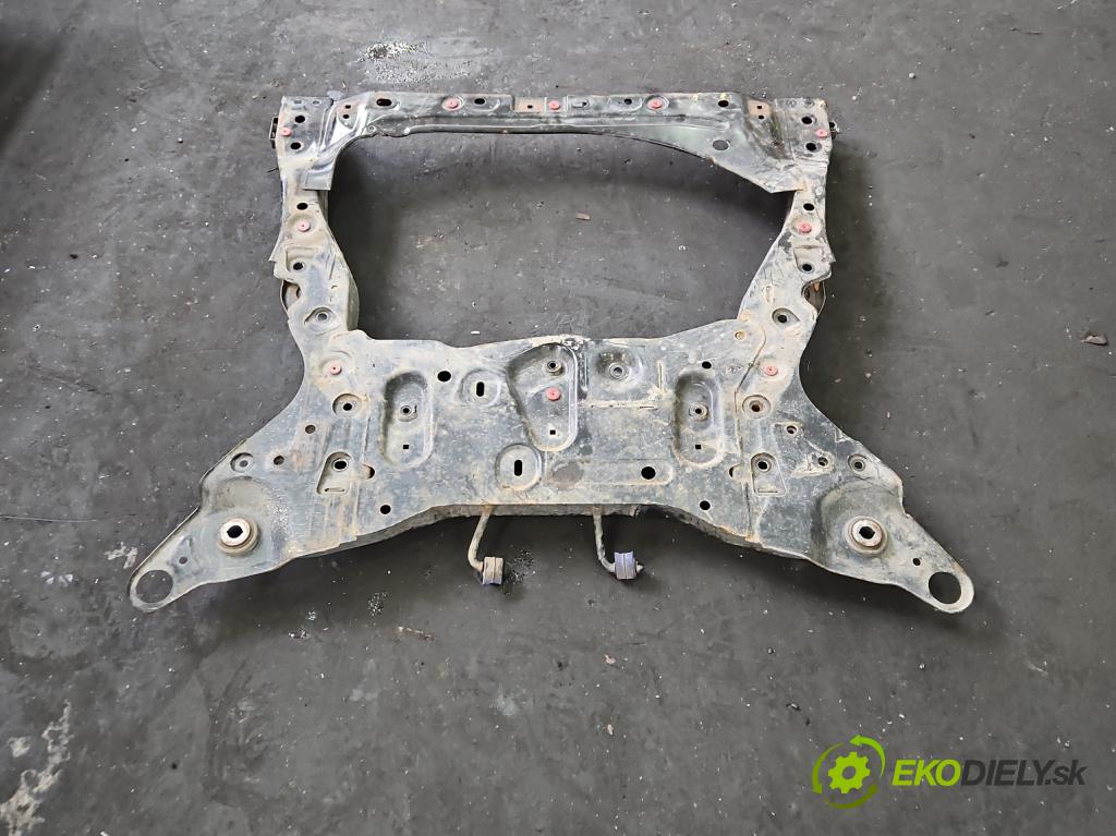 Volvo S90 II 2016- 2.0 T 320KM automatic 235 kW 1969 cm3 4- výstuha motora