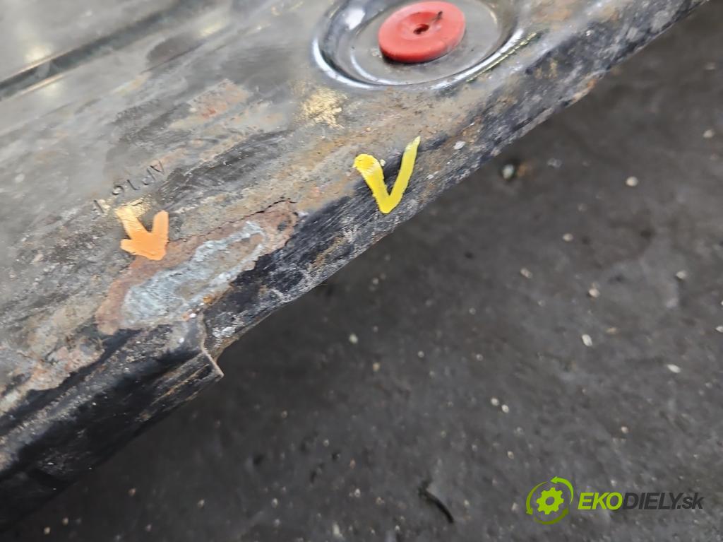 Volvo S90 II 2016- 2.0 T 320KM automatic 235 kW 1969 cm3 4- výstuha motora