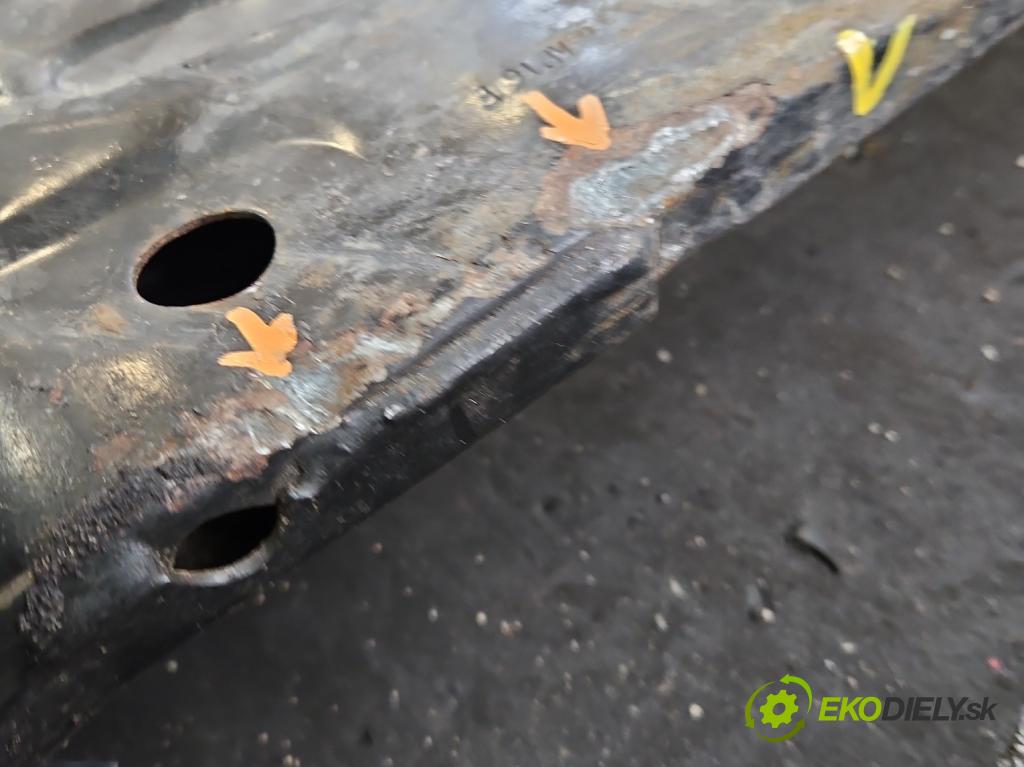 Volvo S90 II 2016- 2.0 T 320KM automatic 235 kW 1969 cm3 4- výstuha motora