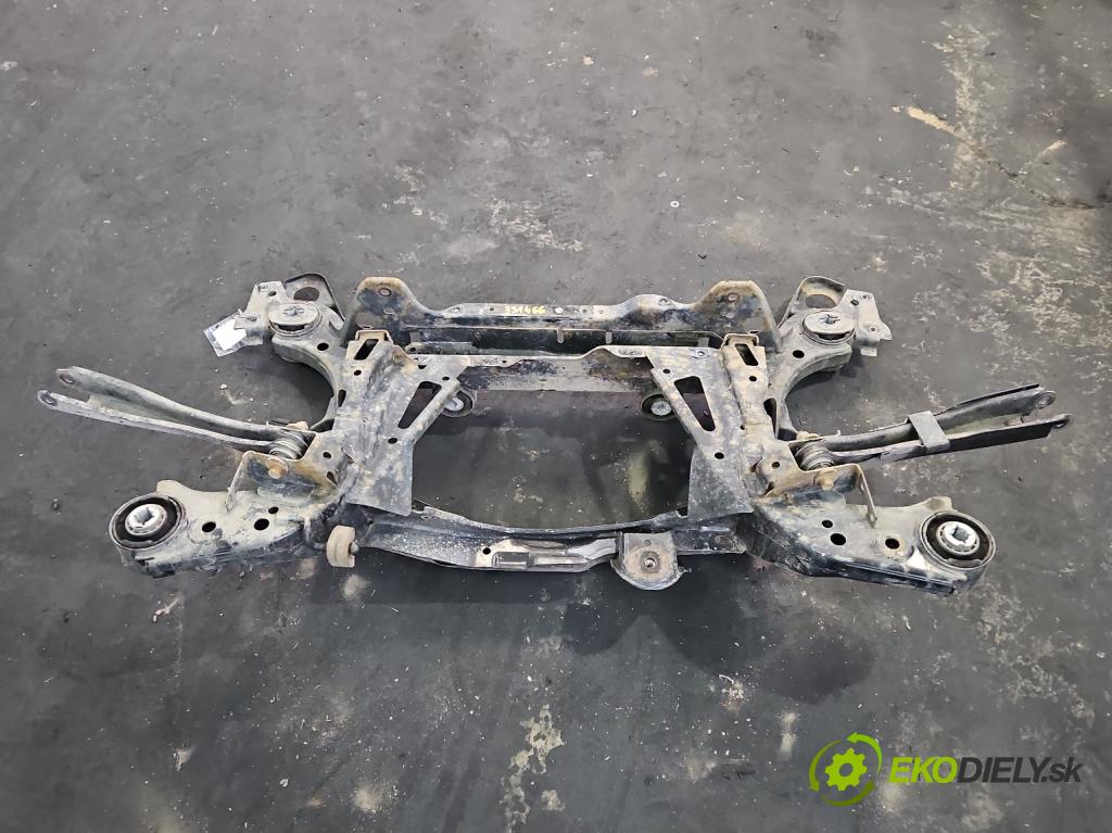 Volvo S90 II 2016- 2.0 T 320KM automatic 235 kW 1969 cm3 4- zadna výstuha  (Výstuha zadná)