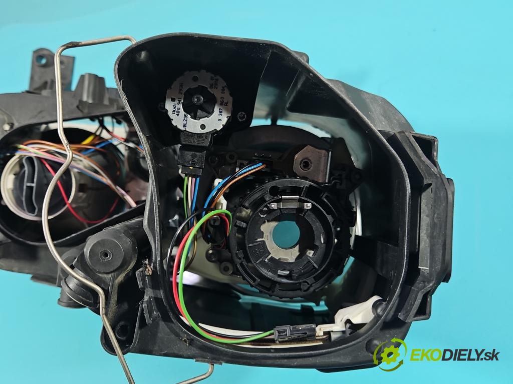 Vw Touran I 2003-2015 2.0 tdi 160 HP manual 118 kW 1968 cm3 5- Reflektor: ľavý 1T0941039K (Kľučka dverí ostatné)