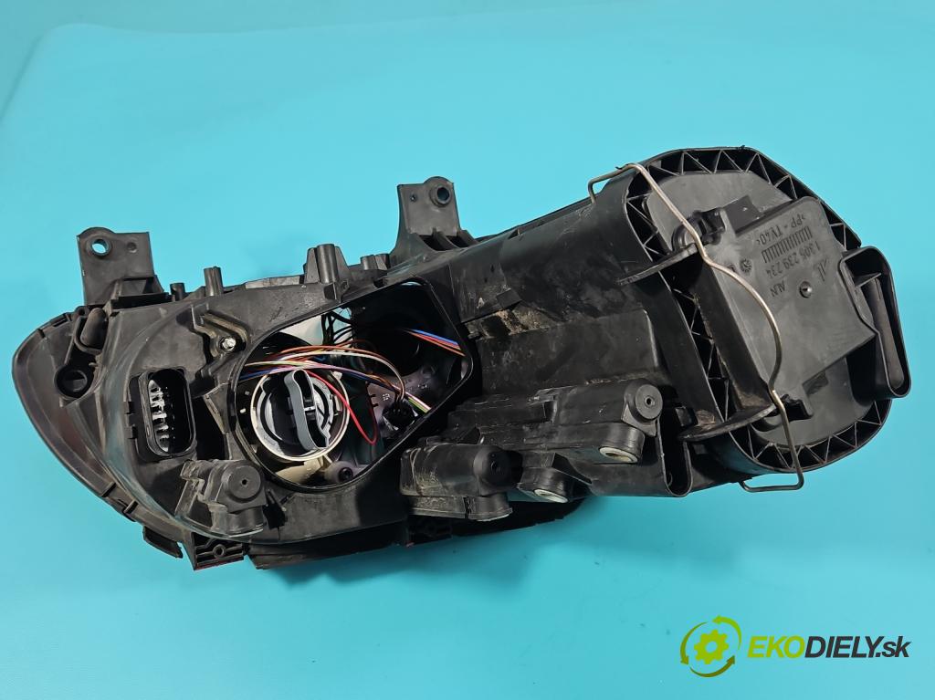 Vw Touran I 2003-2015 2.0 tdi 160 HP manual 118 kW 1968 cm3 5- Reflektor: ľavý 1T0941039K (Kľučka dverí ostatné)
