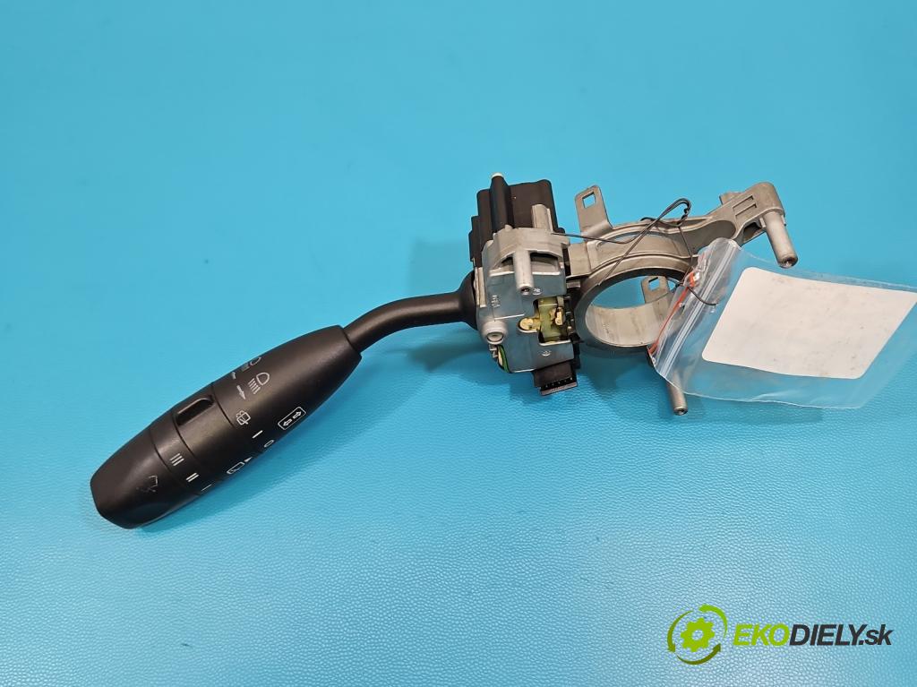 Mercedes B W245 2005-2011 2.0 CDI 109 HP manual 80 kW 1992 cm3 5- prepínač komplex: 281924 (Prepínacie páčky pod volantom)