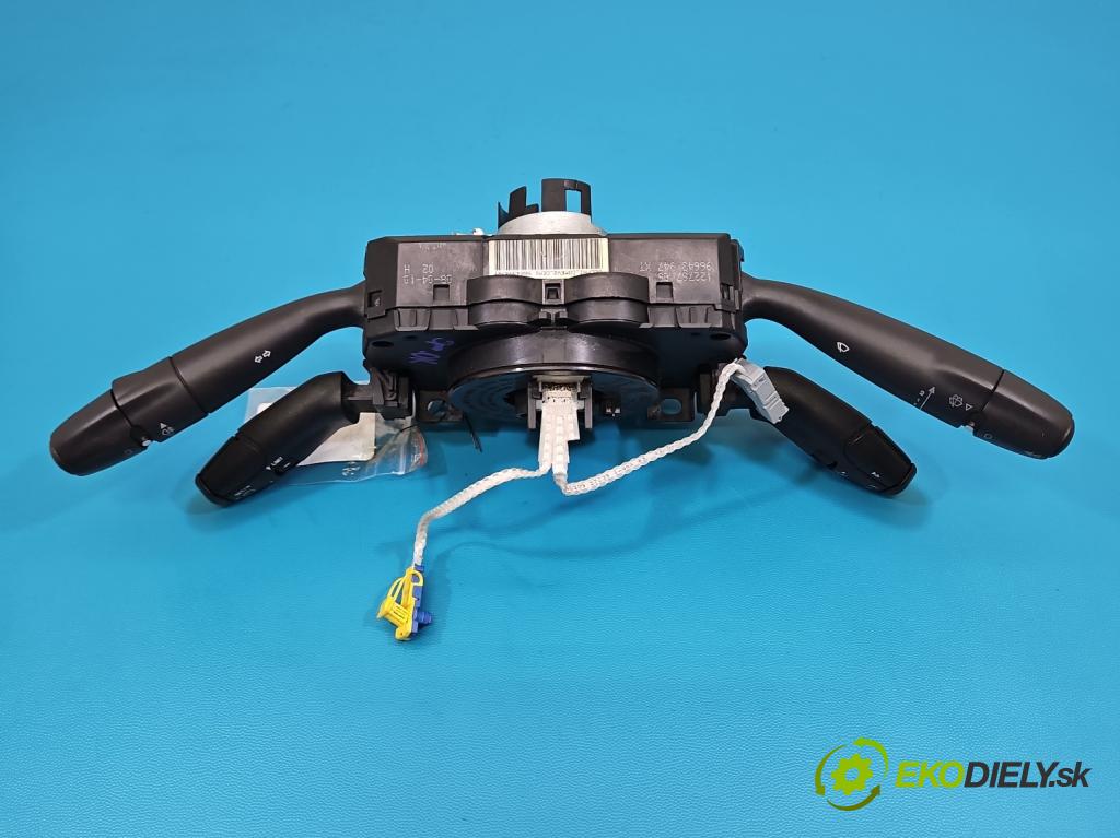 Peugeot 308 I 2007-2013 1.6 hdi 92 HP manual 68 kW 1560 cm3 5- prepínač komplex: 96643947XT (Prepínacie páčky pod volantom)